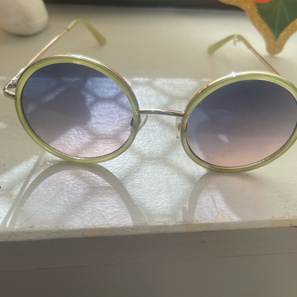 Round army green hippie Sunglasses